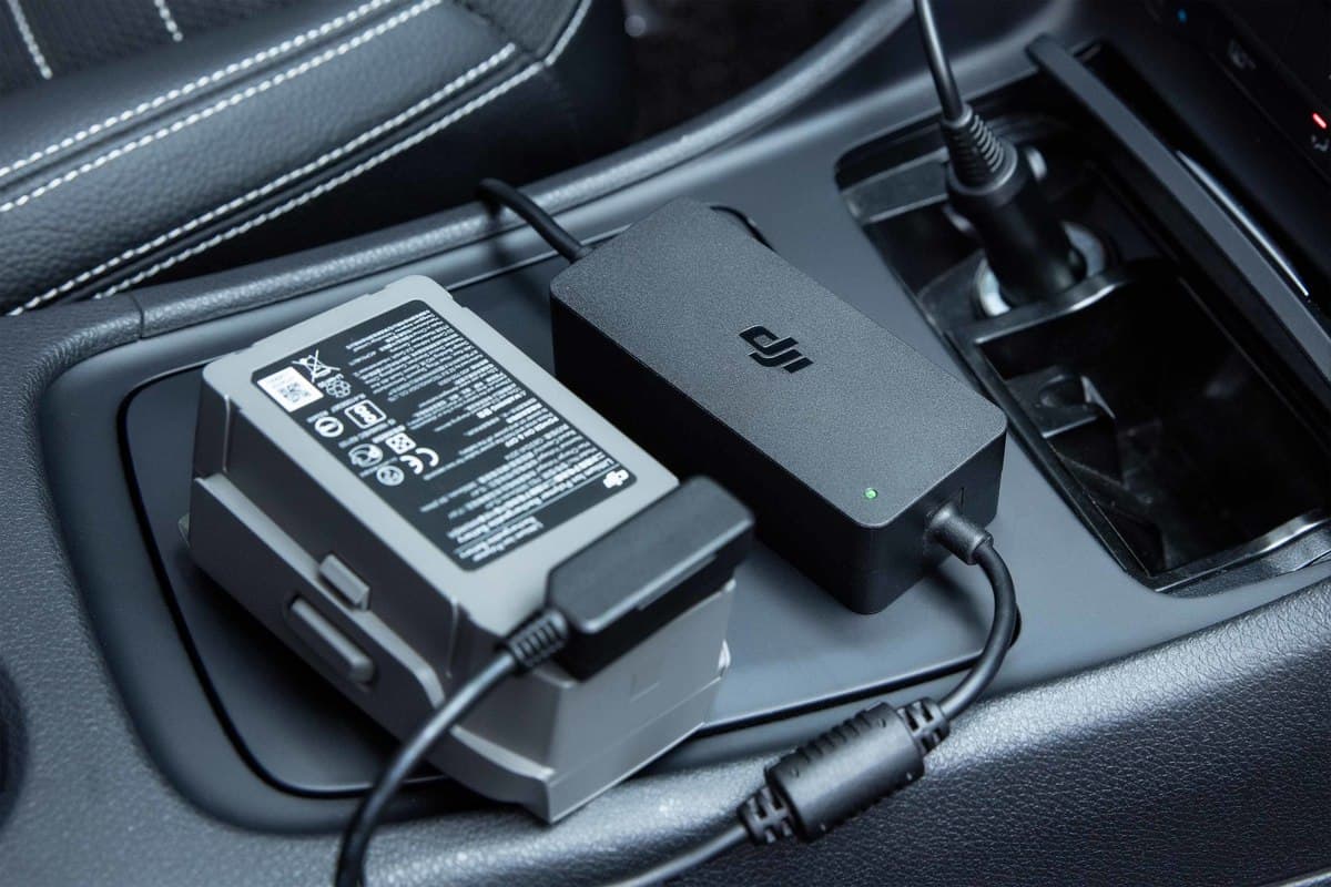 Smartphone e Tablet per Accessori DJI Mavic 2 PRO e Zoom Drone Tineer Caricabatteria da Auto 3in1 con Porta USB Caricatore remoto da Auto 